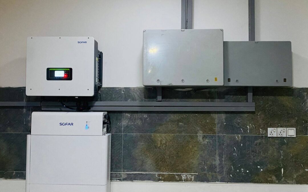 منظومة High voltage من طاقة سمارت في دهوك- سميل SOFAR inverter and battery